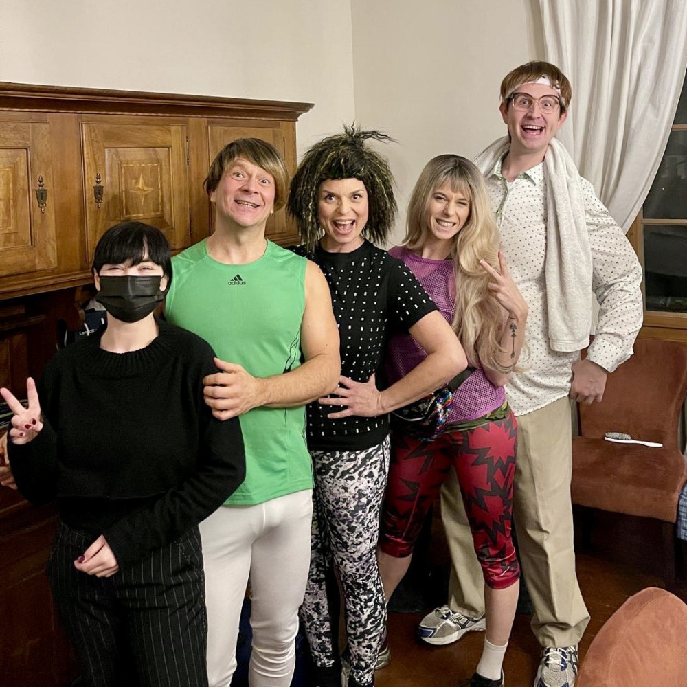 Silvester in Frauenfeld: Annika Sokody, Erich Hollenstein, Cécile Gschwind, Manuela Hollenweger und Matthias Kreinz.