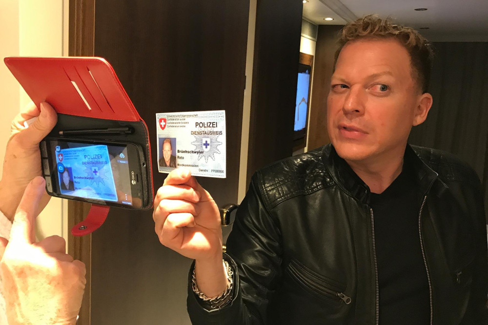 Reto Brüehschwyler wird geboren. WeekendKrimi 2017.