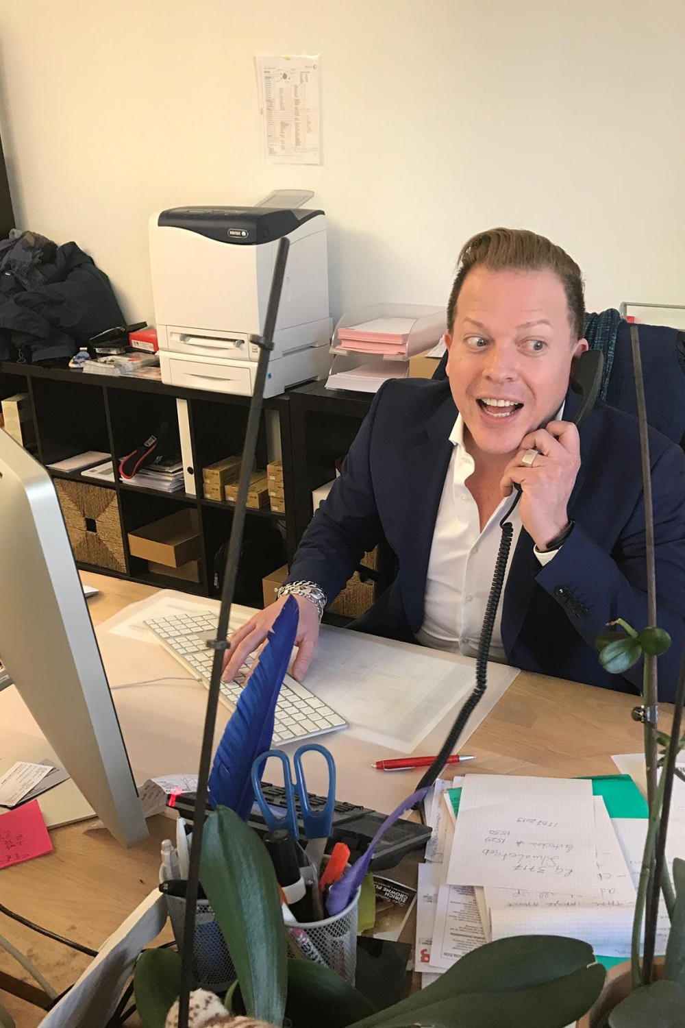 Büroalltag bei krimi.ch. 2019.