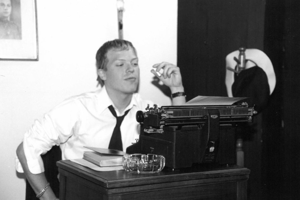 Christian in "I Am A Camera", LA, 2002.