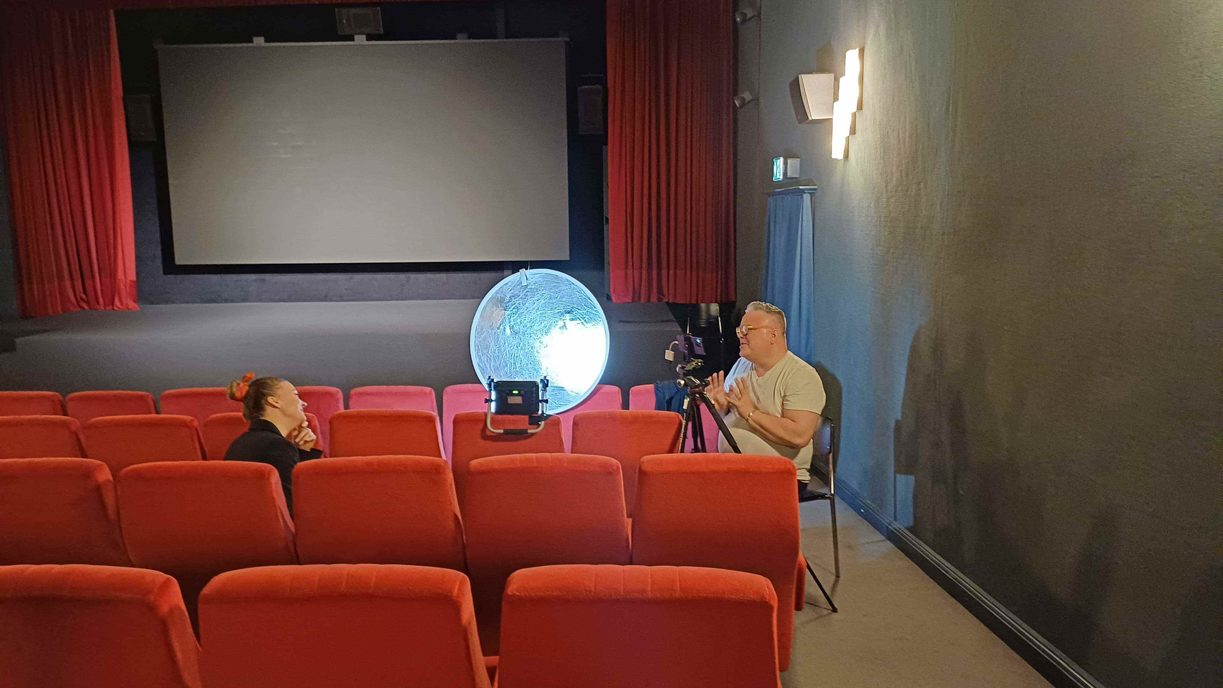 Ana Xandry und Peter Denlo drehen in Vaduz.