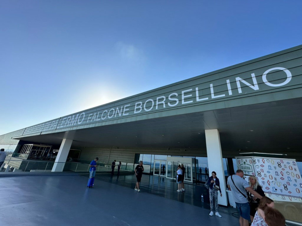 Flughafen Falcone Borsellino, Palermo.
